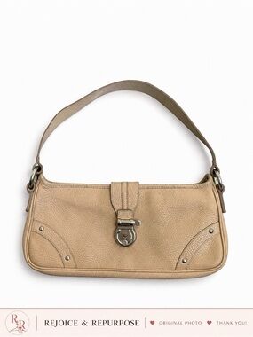 Vintage Burberry London Beige Pebbled Leather Stirrup Buckle Shoulder Bag Y2K